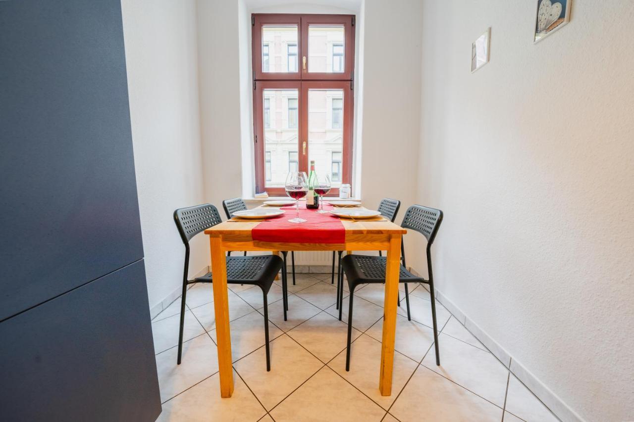Blue Chili 08 - Magdeburg 2-Zimmer Altbau, Wi-Fi, 5 Pax Экстерьер фото